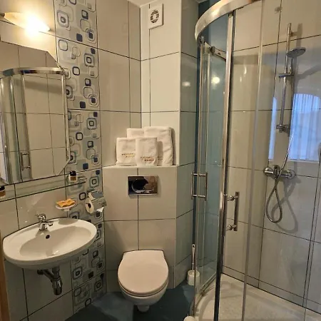 住宿加早餐酒店 Krywan 3*