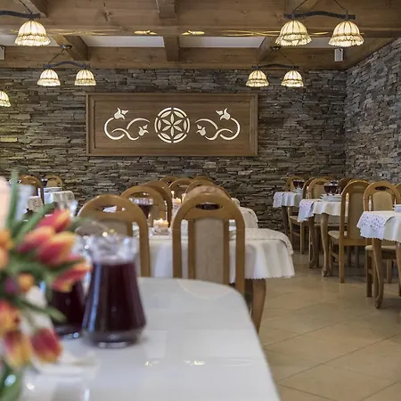 Krywan Couette-café 3*