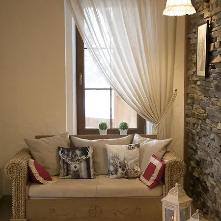 Krywan Bed & Breakfast
